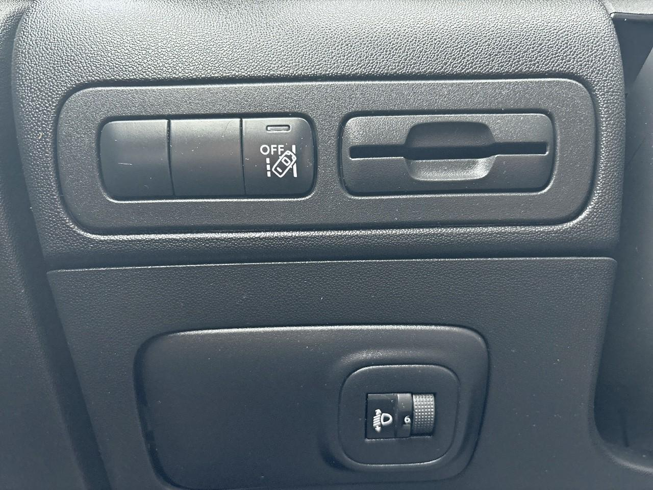 Citroën C3 Aircross puretech 110ch s&s shine e6.d-temp — photo 17