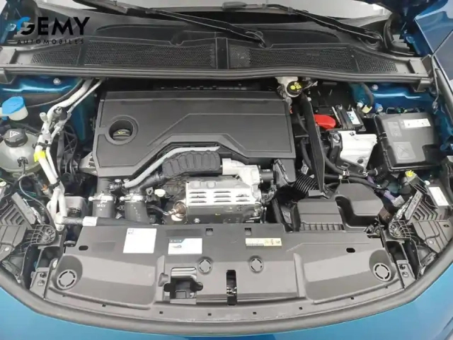 Peugeot 308 hybrid 145 e-dcs6 — photo 12
