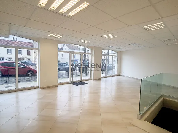 Local d'activité 73 M2 77310 SAINT FARGEAU PONTHIERRY