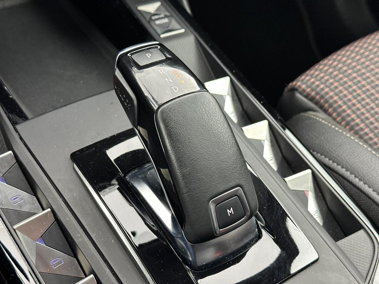 Ds Ds 3 crossback puretech 130 eat8 performance line — photo 33