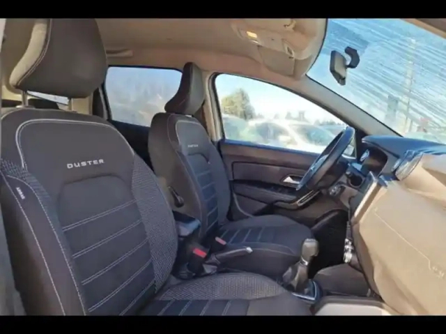 Dacia Duster 1.3 tce 150ch fap journey 4x2 edc — photo 10