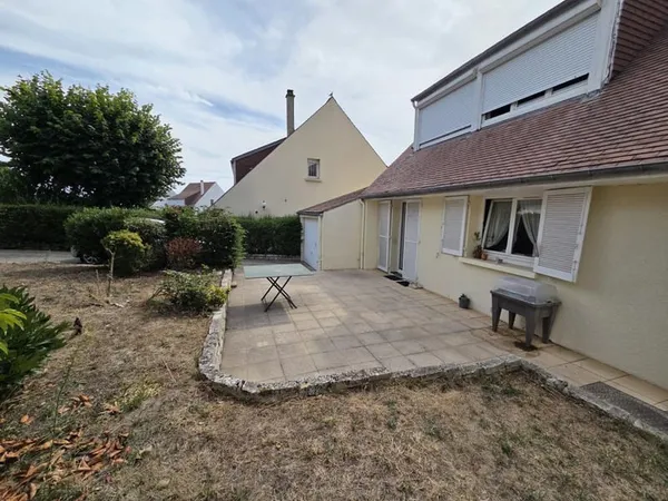 Agréable maison coeur village avec de beaux volumes