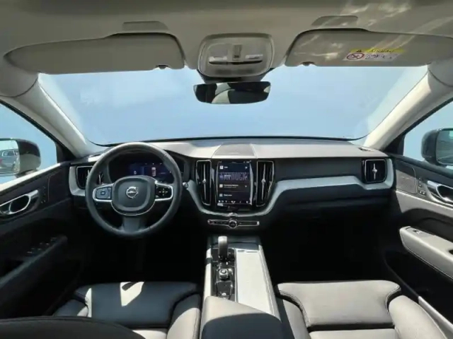 Volvo Xc60 t6 awd 253 + 145ch utimate style dark geartronic — photo 5