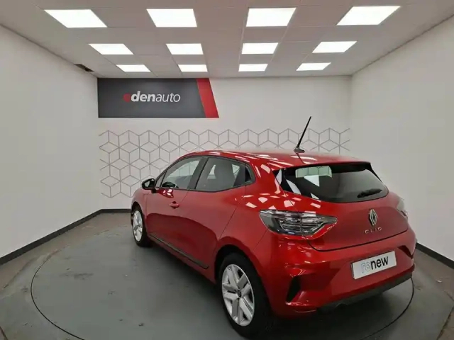 Renault Clio blue dci 100 ch gsr2 — photo 15