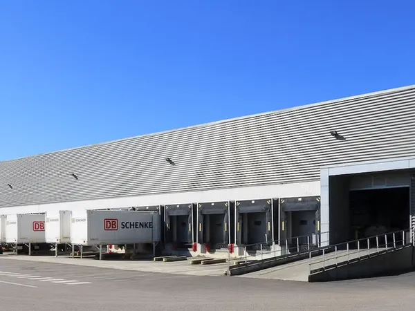 Entrepôt 20667 m²