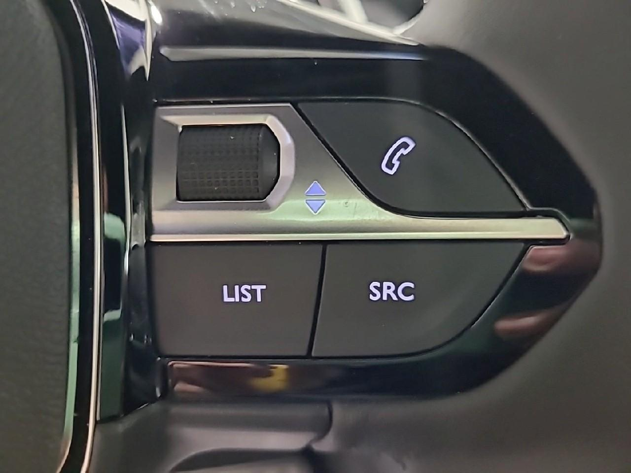 Peugeot 2008 hybrid 145 ch e-dcs6 allure — photo 20