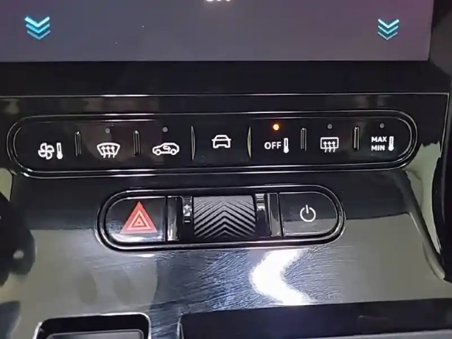 Citroën C5 Aircross hybride 145 ch e-dcs6 — photo 57