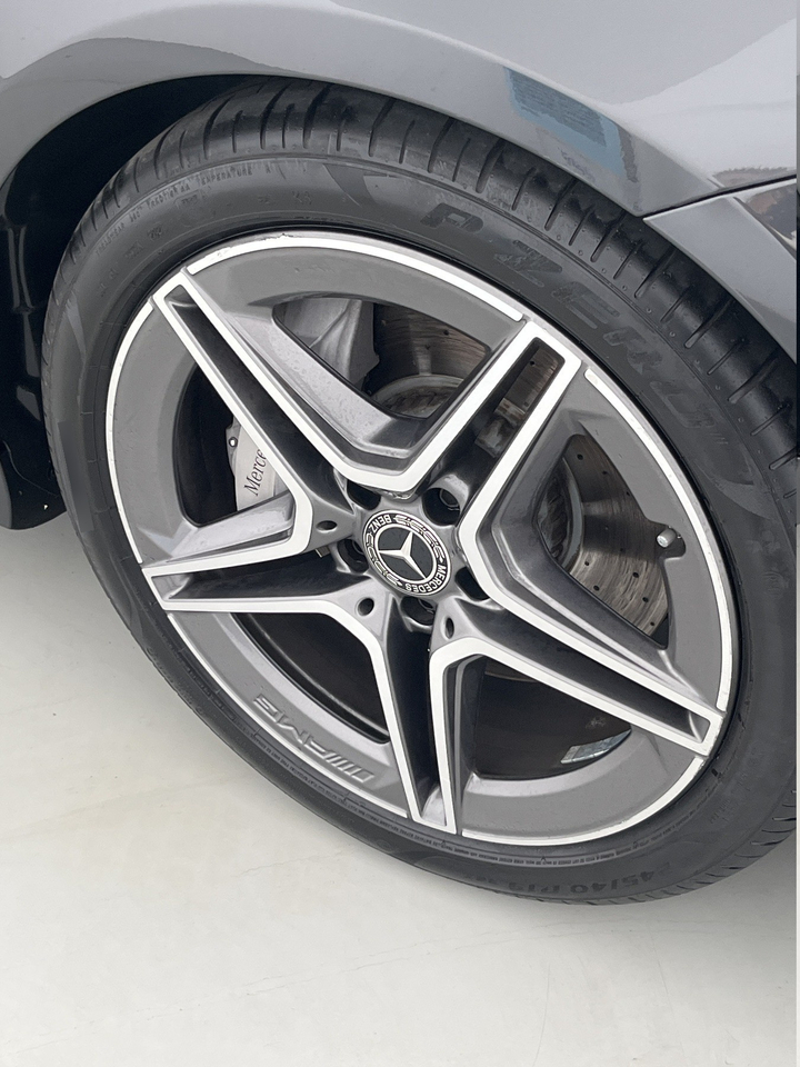 Mercedes CLS — photo 40