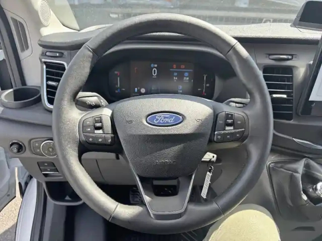 Ford Transit fourgon fg t310 l2h2 2.0 ecoblue 130ch trend — photo 7