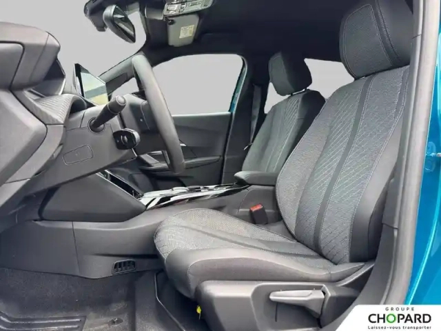 Peugeot 2008 electrique 54 kwh 156 ch — photo 11