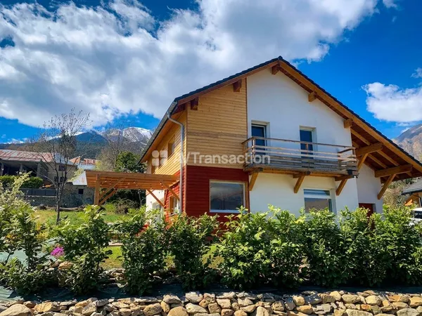 Maison en ossature bois T6, vue montagne  Chateauroux-les-Alpes