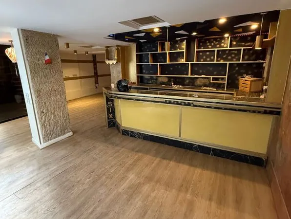 Boutique 153 m² PARIS