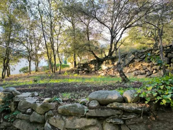 Terrain 1070 m²