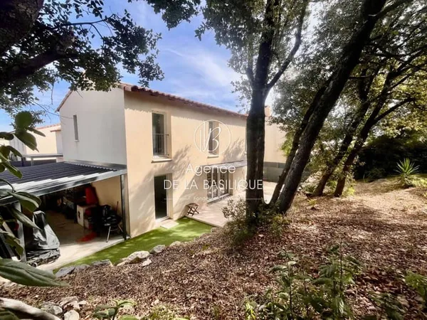 Maison 5 pièces 93 m²
