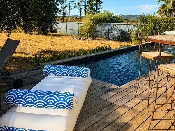 Maison avec piscine sans vis-à-vis, vue garrigue - Cournonsec