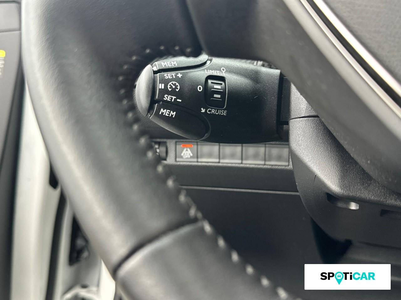 Peugeot 208 1.2 puretech 100ch s&s roadtrip — photo 17