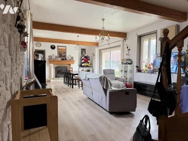 Maison 8 pièces 223 m²