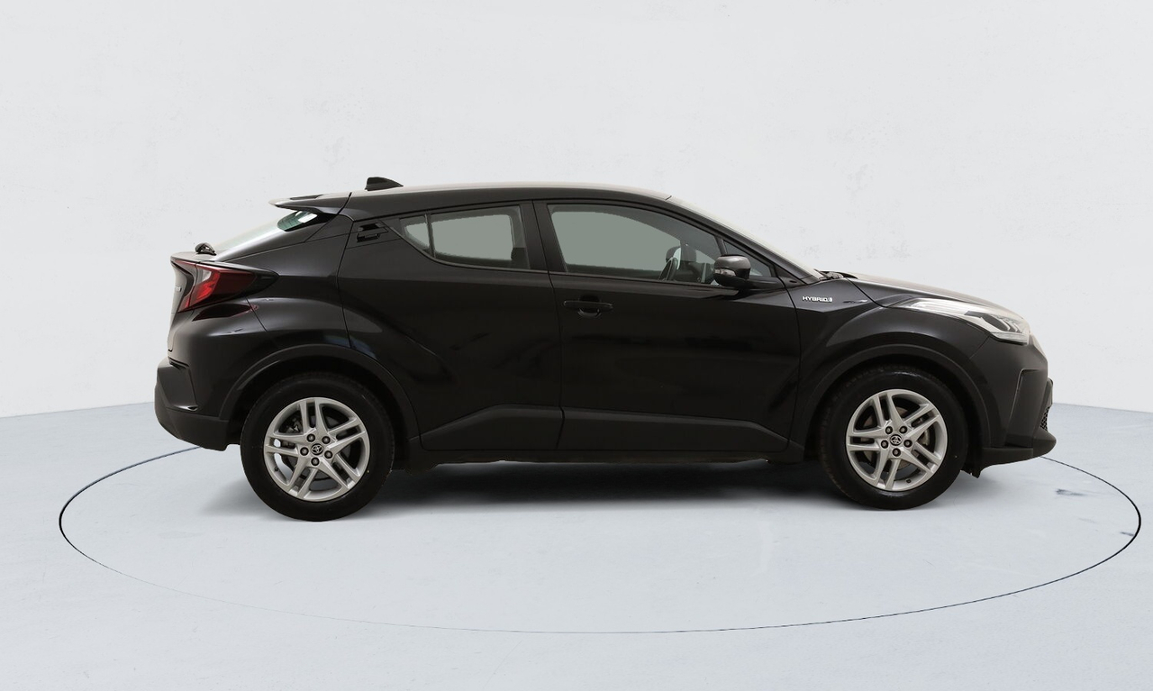 Toyota C-HR — photo 6