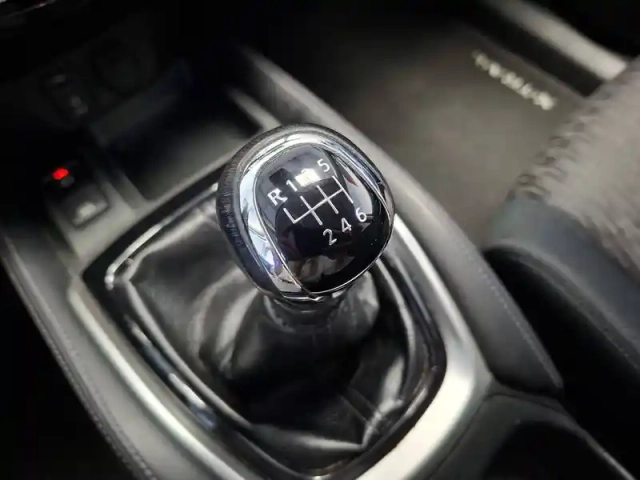 Nissan X-Trail dci 150 7pl — photo 42