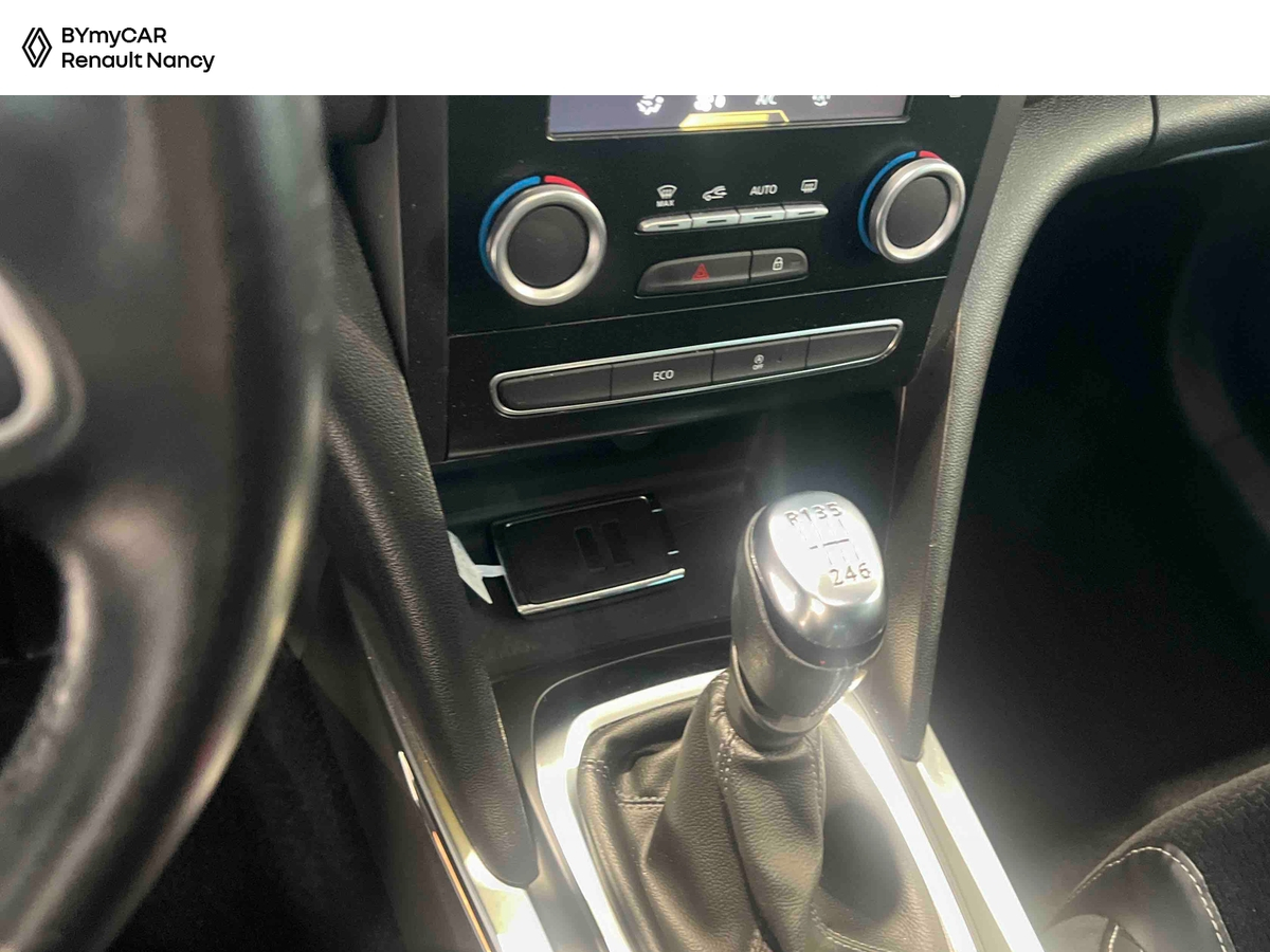 Renault Mégane IV Berline TCe 130 Energy — photo 18