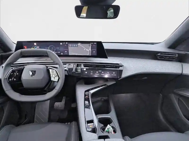 Peugeot 5008 plug-in hybrid 195 e-dcs7 — photo 28