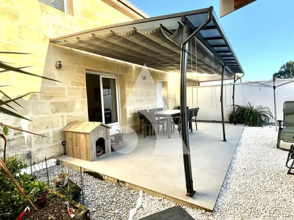 Charmante maison en pierre de 135 m2 à Génissac