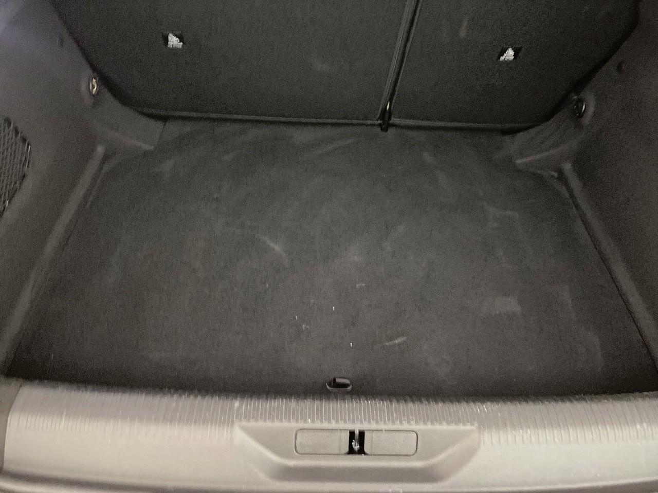 Peugeot 308 hybrid 145 e-dcs6 allure — photo 6