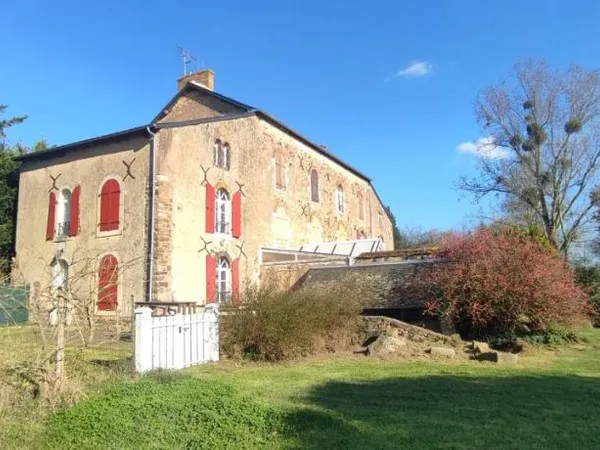 Maison 18 pièces 607 m²