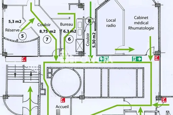 Local 219 m²