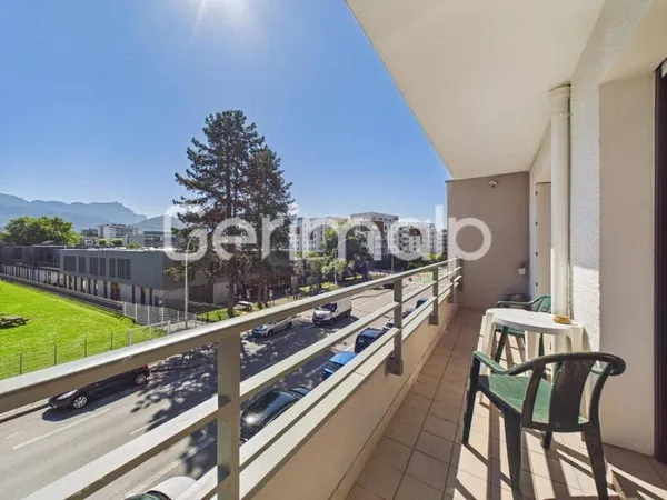 Appartement 4 pièces 82 m²
