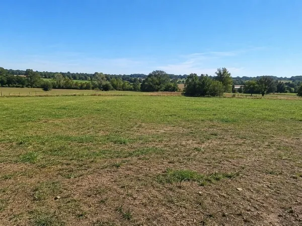 Terrain 800 m²