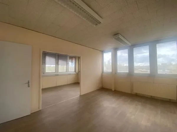 Bureaux 125 m²