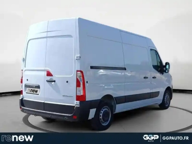 Renault Master fg f3300 l2h2 2.3 blue dci 135ch confort euro6e — photo 5