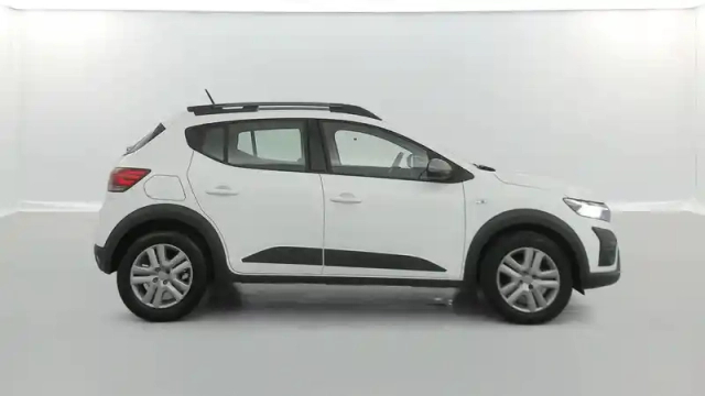 Dacia Sandero tce 90 — photo 15