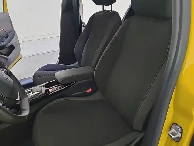 Peugeot 208 electrique 50 kwh 136ch — photo 31