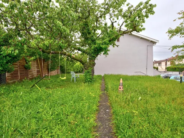 Maison de 6 pièces louée à Feyzin
