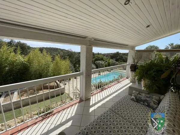 VENTE VILLA 5 PIECES AVEC GARAGE ET PISCINE. APERCUE MER AU