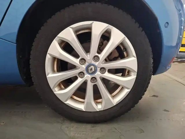 Renault Zoé zoe r110 — photo 19