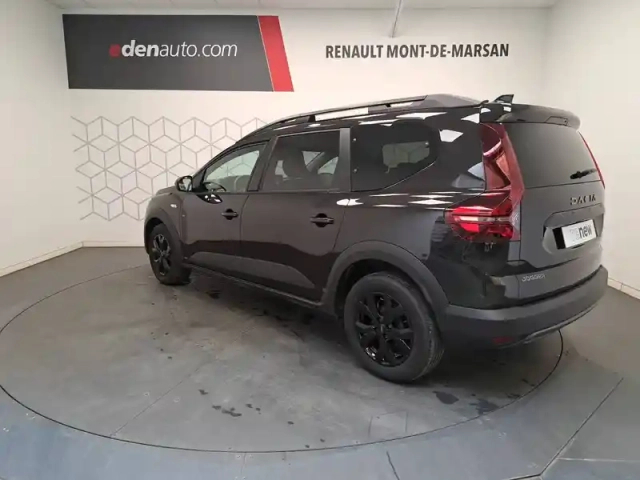Dacia Jogger tce 110 7 places gsr2 — photo 3