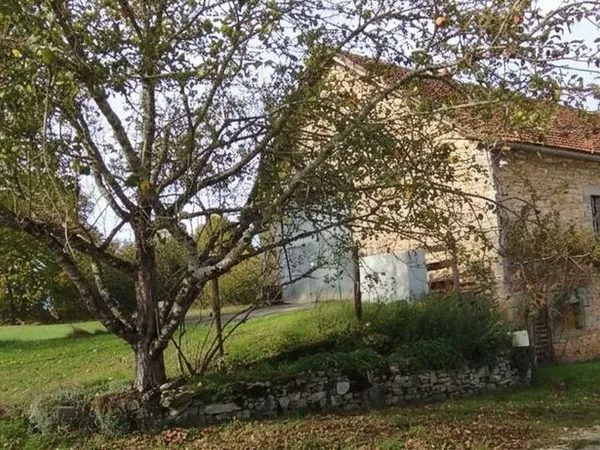 Bâtiment 2 pièces 360 m²