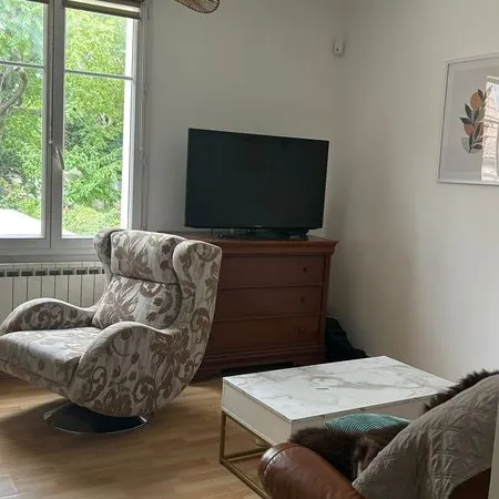 🏡 Cozy Furnished House for Rent - Ideal for Two students