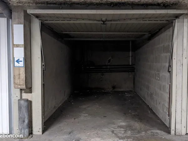 Box Garage Parking Belcier