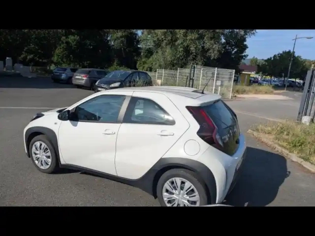 Toyota Aygo X 1.0 vvt-i 72ch dynamic my24 — photo 3