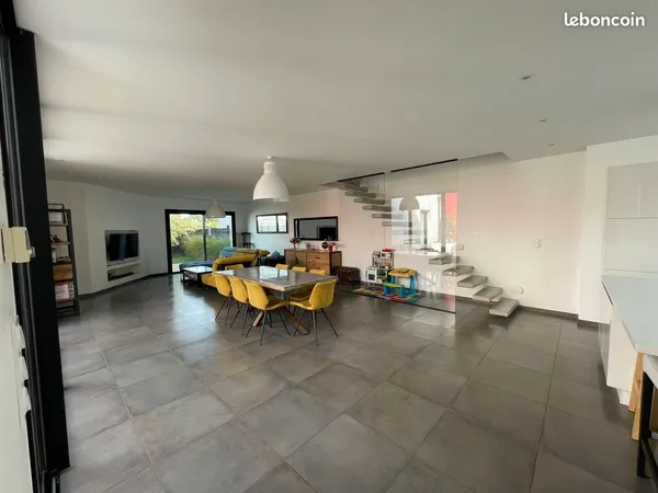 Maison contemporaine La Mézière