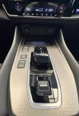 Nissan Qashqai hybrid e-power gen3 205 ch — photo 14