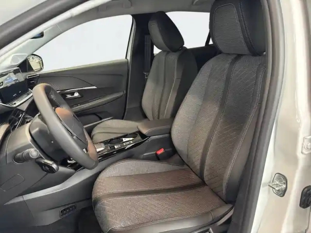 Peugeot 208 electrique 54 kwh 156ch — photo 69