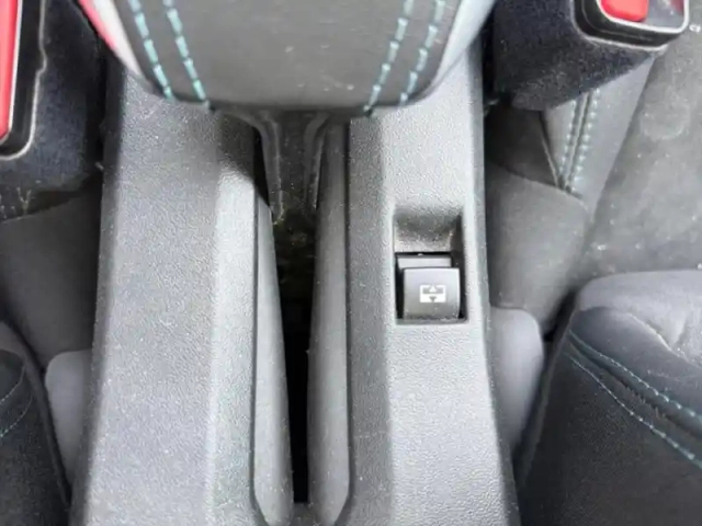 Peugeot 2008 1.2 puretech 110ch crossway s&amp;s — photo 27