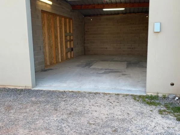 Loue garage Baccarat