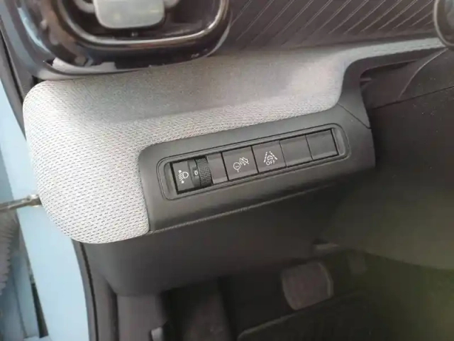 Citroën C3 hybride 110 ch automatique — photo 24