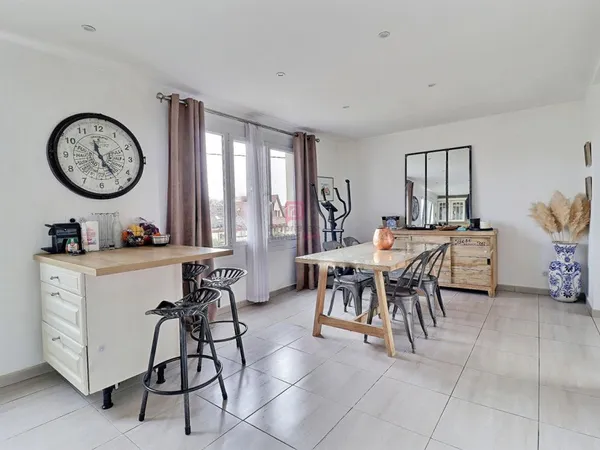 Appartement Sainte-Geneviève-des-Bois 4 pièces 61 m²
